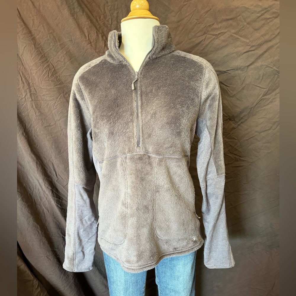 Mountain Hardware 1/4 Zip Fleece